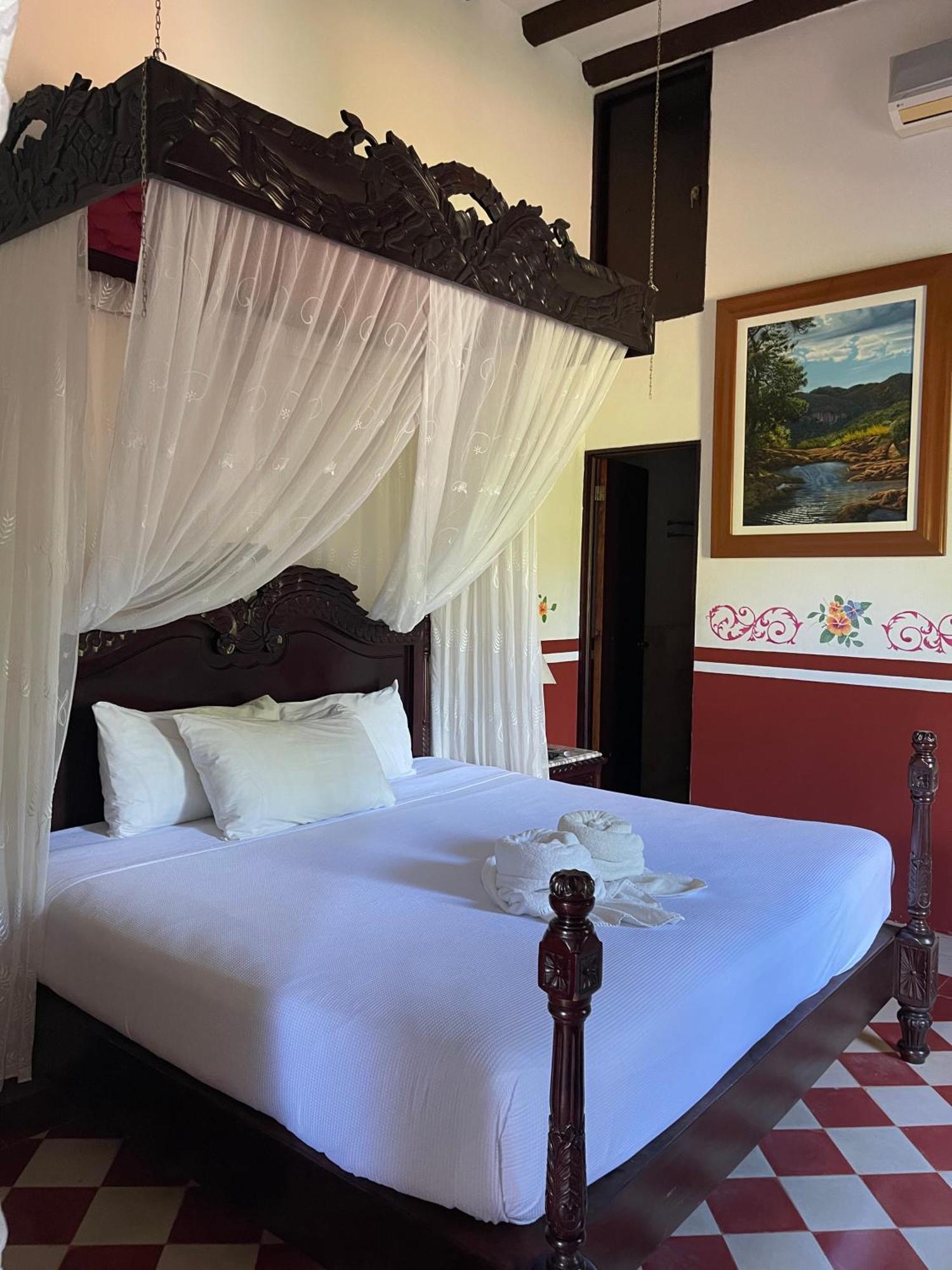 מלון ואיאדוליד Hacienda Kaan Ac מראה חיצוני תמונה